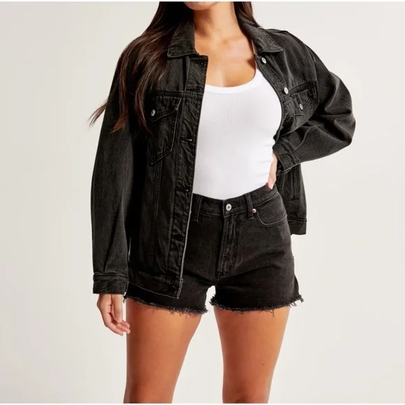 Abercrombie & Fitch Curve Love High Rise Mom Short - Picture 1 of 6